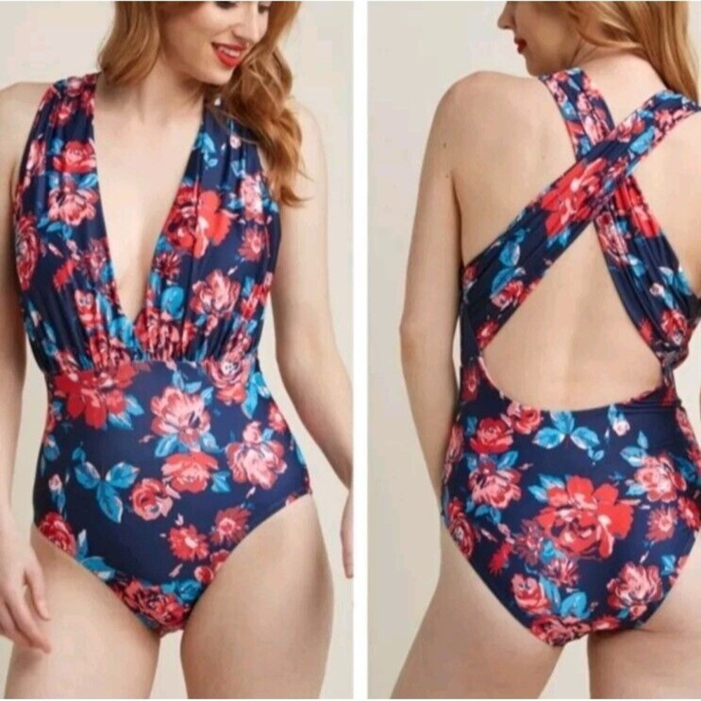 Modcloth Promised Paradise Onepiece Swimsuit In Navy Blossom Floral Size Medium